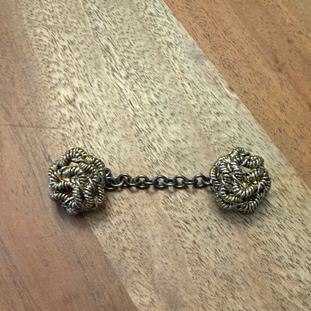 Gold Knot Chain Sweater chain